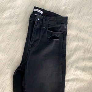 Good American Good Waist Crop SZ 28/6 Black